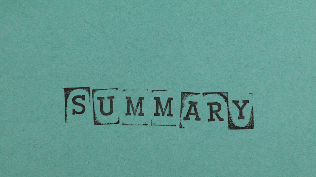 スタンプ風の文字でSUMMARYと書かれた緑の背景